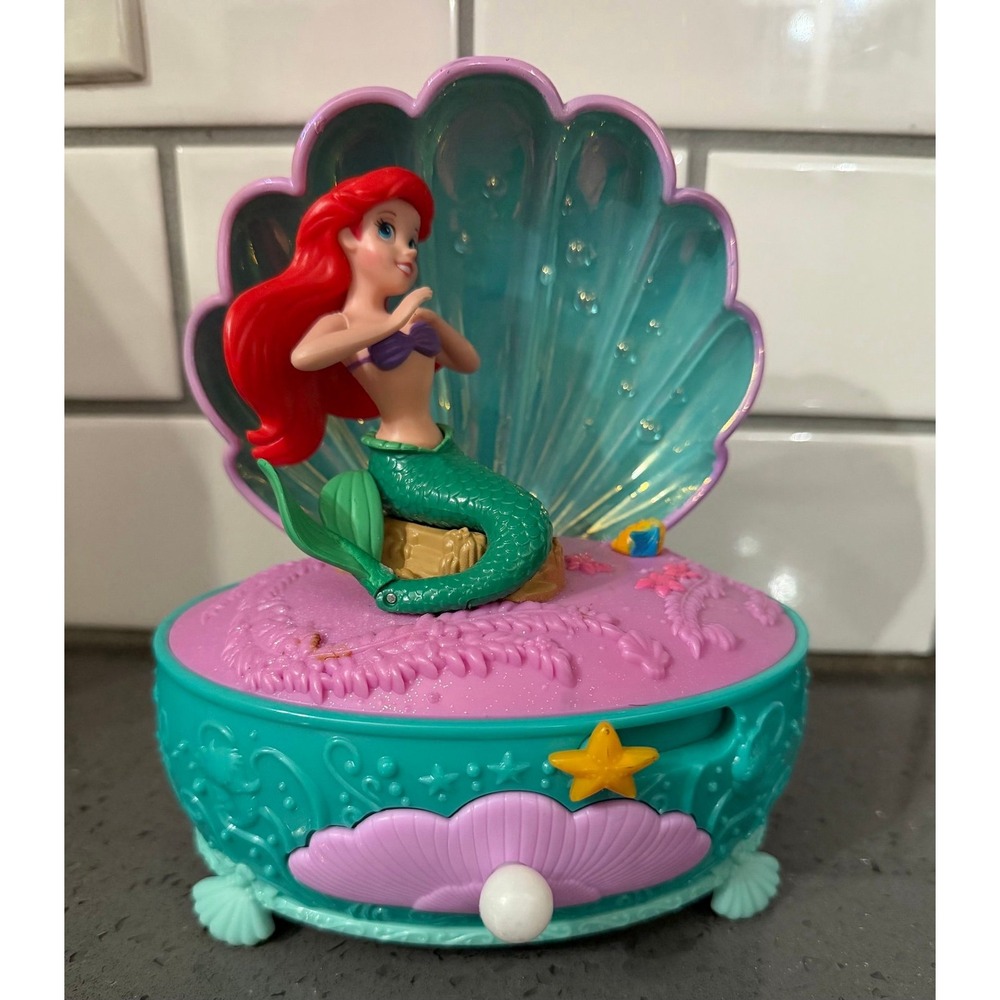 Disney Little Mermaid Ariel Lights and Sounds Music‎ Box